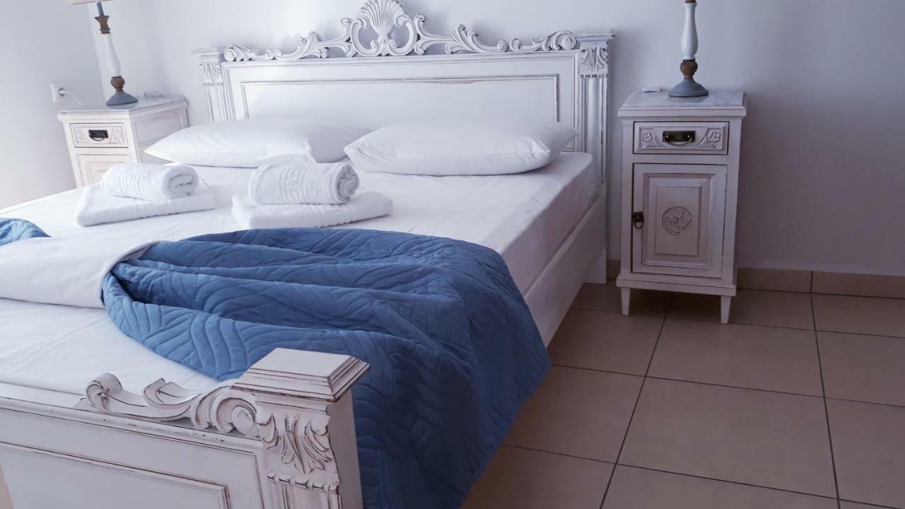 Christos Rooms 帕琉乔拉 外观 照片